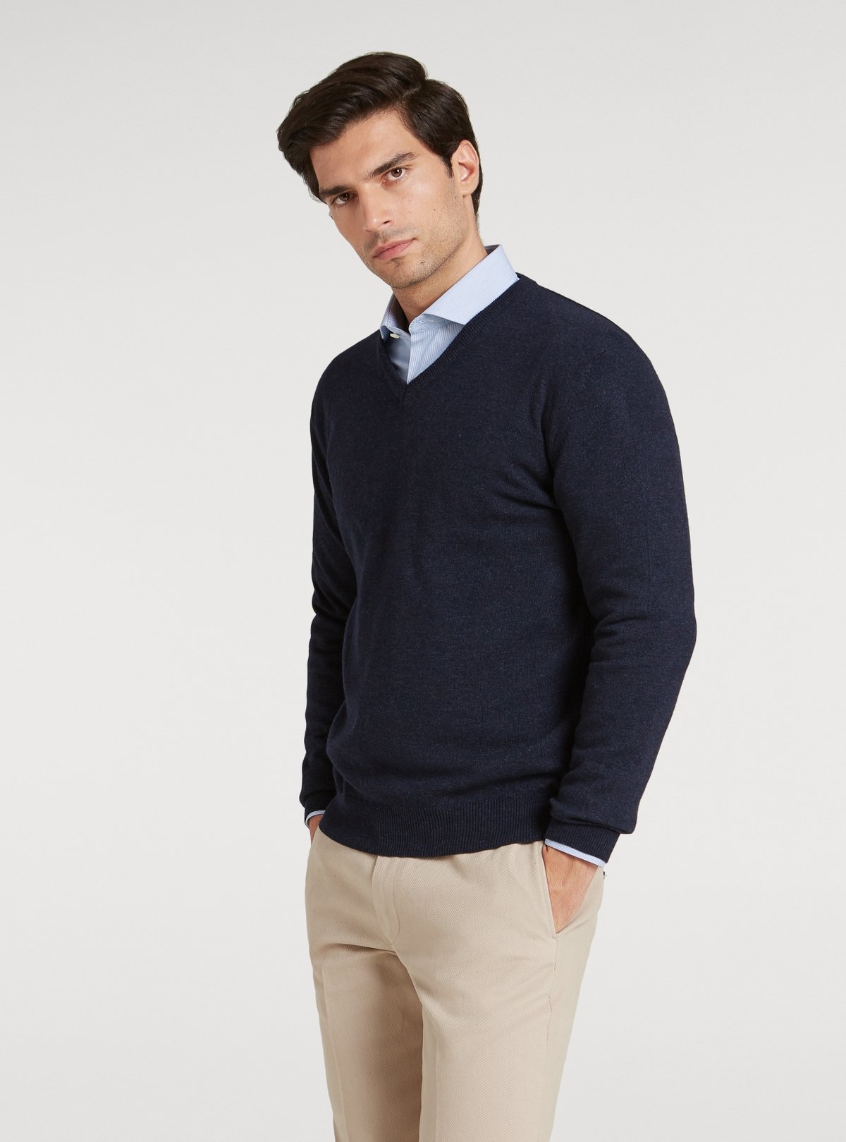 Pull col V en laine et cachemire