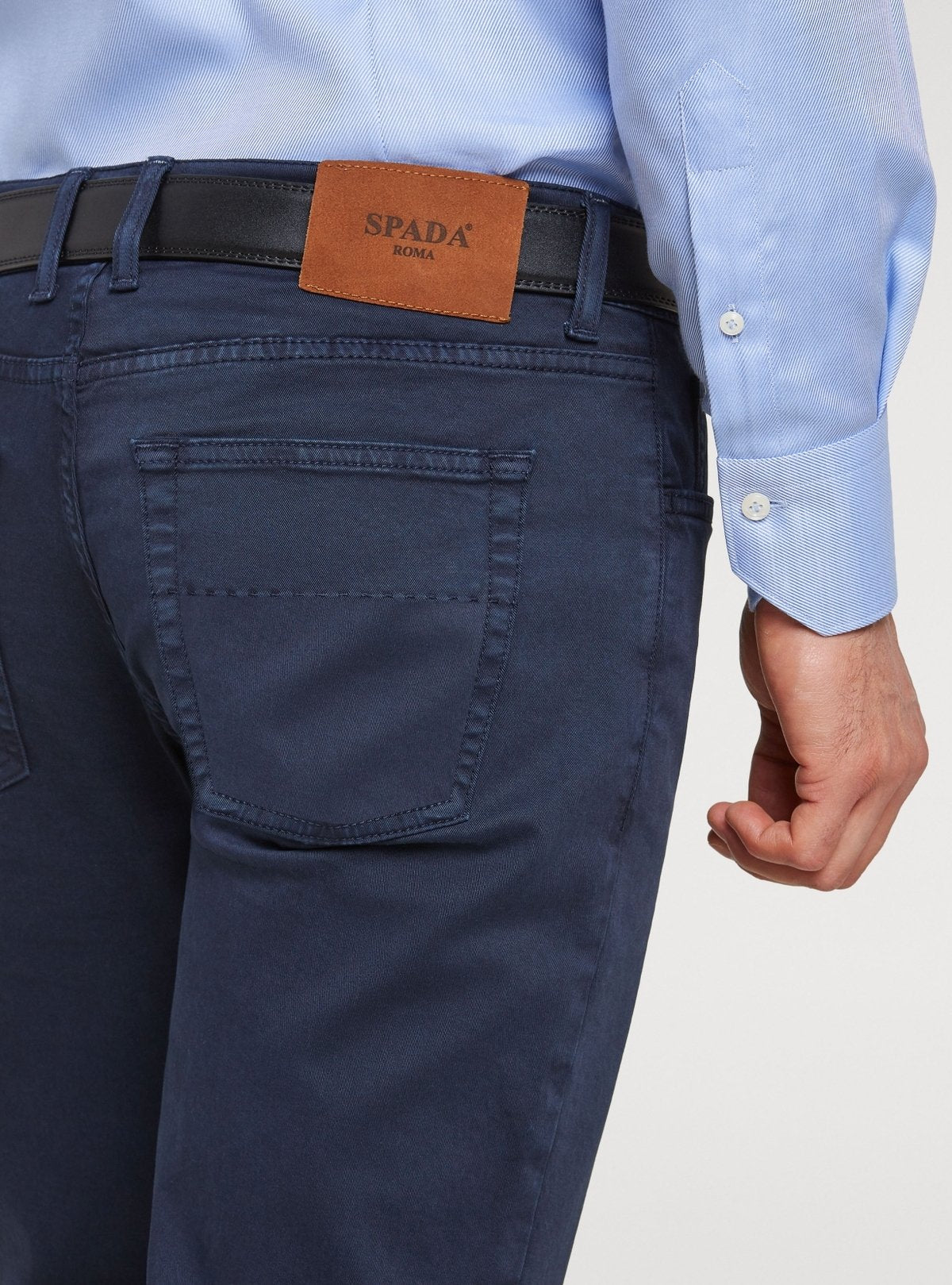 Pantalon 5 poches en gabardine de coton