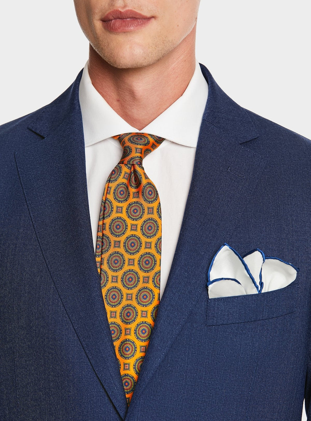 Costume classique à simple boutonnage en laine bleue